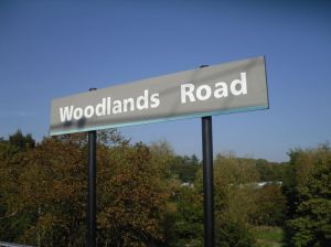 Photo of platform sign at Woodlands Road Metrolink stop