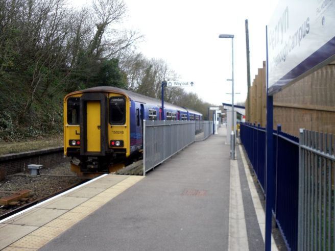 Truro-bound train arriving at Penryn