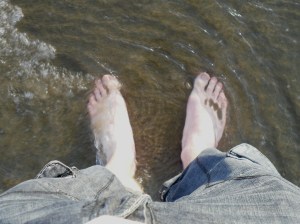 feet-in-the-sea