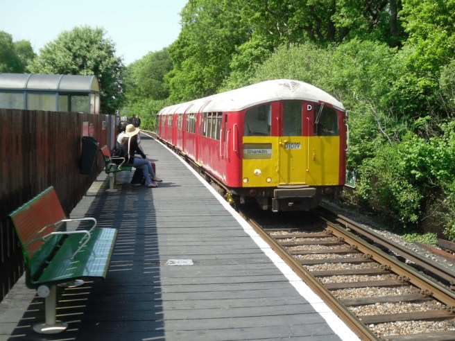 Island Line train at Smallbrook Junction