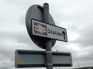 Pointing the way to the station